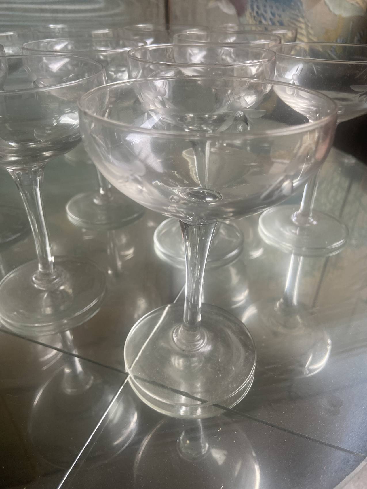 5 Coupes à champagne en verre – MAISON DE FAMILLE BROCANTE ART DE