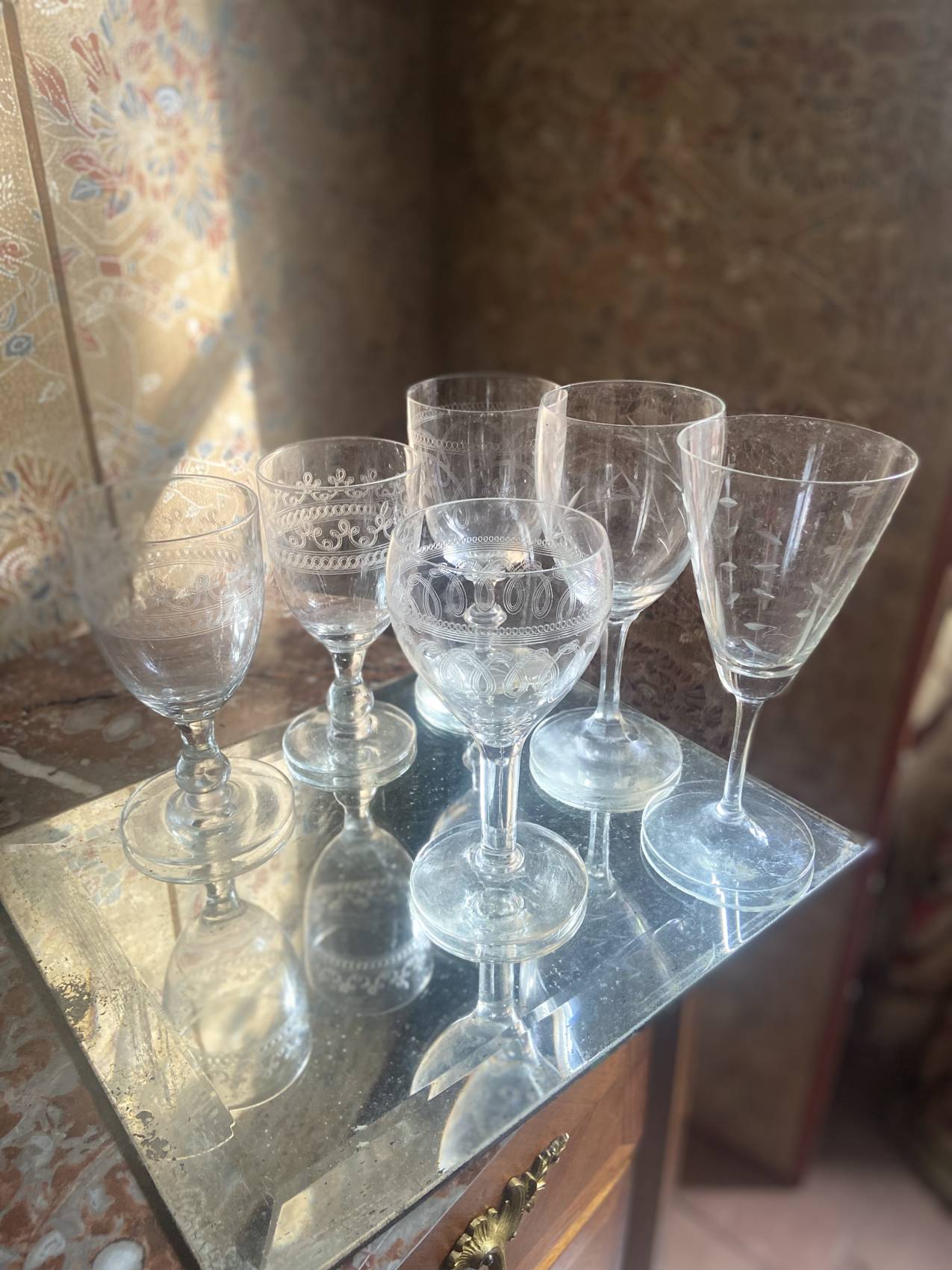 Lot verres vintage dépareillés ambrés et transparent - Ressourcerie  Histoires Sans Fin