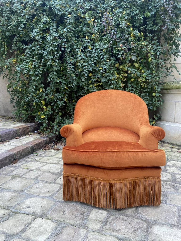 FAUTEUIL CRAPAUD VINTAGE EN ASSISE TRADITIONNEL