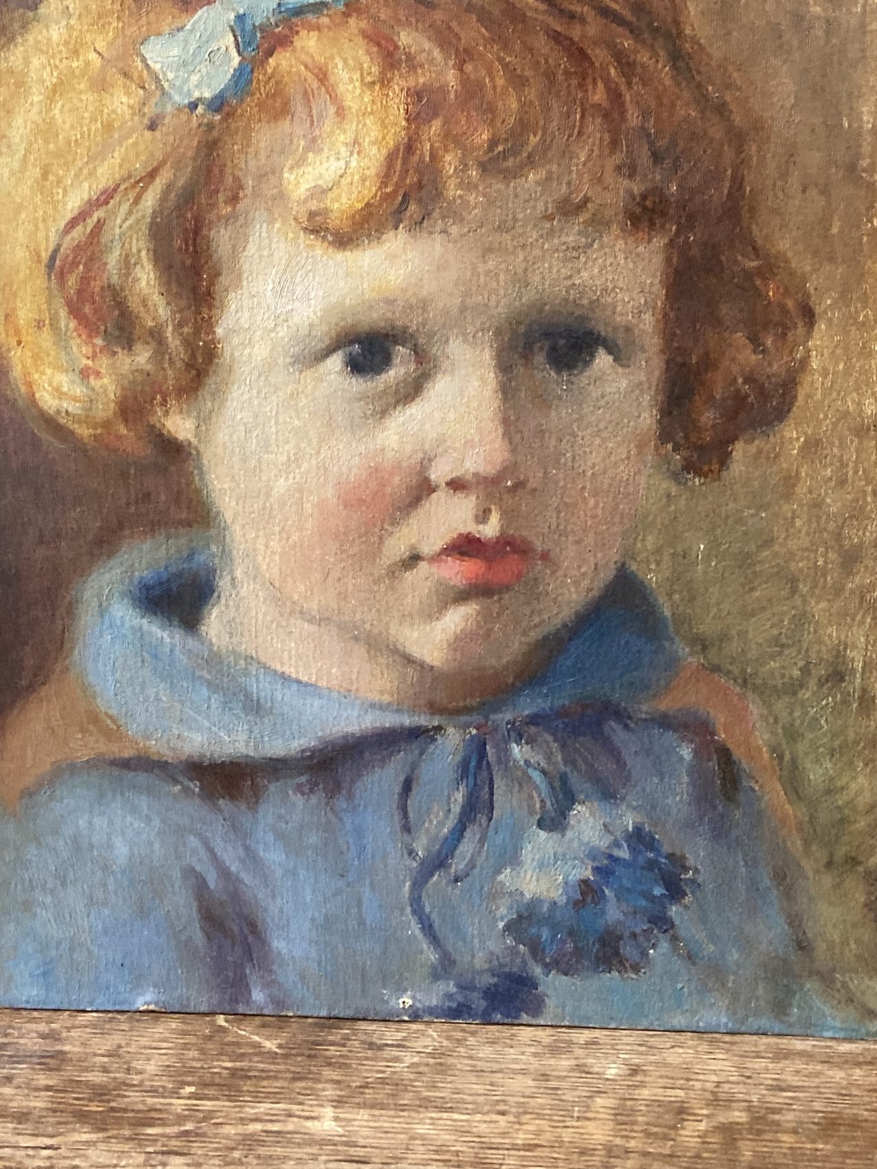 Portrait d’enfant signé Morin 1922 – huile sur panneau marouflé 29 × 35 cm