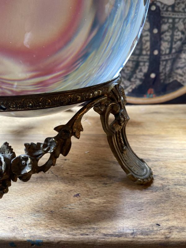 Boule de cristal époque XIXe – Socle en bronze doré style Louis XVI