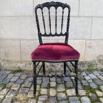 https://labrocantebucolique.fr/boutique/meubles-vintage/petit-secretaire-a-pente-epoque-napoleon-iii-a-motif-de-fleurs/