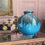 Vase en Faïence PRIMAVERA Art Déco signé CAB – Élégance Bleue intemporelle