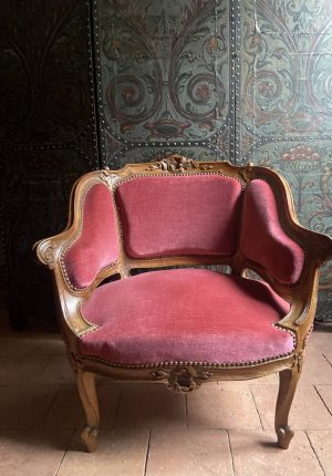 Une Paire de Fauteuils Ancien de Style Louis XV en Velours Rose