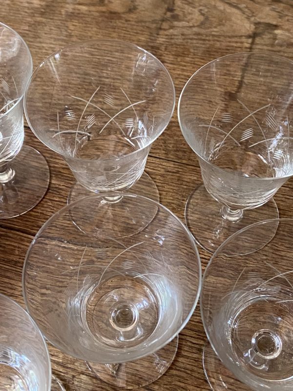 Série de 7 verres vintage des années 50 tulipe en cristal – Buvant 8,5 cm, hauteur 13 cm – Image 2