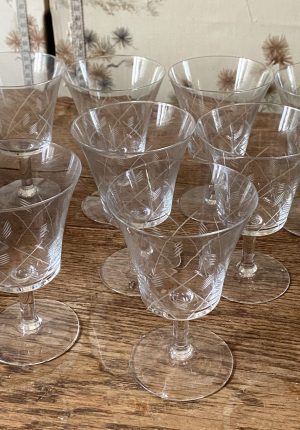 Série de 7 verres vintage des années 50 tulipe en cristal – Buvant 8,5 cm, hauteur 13 cm