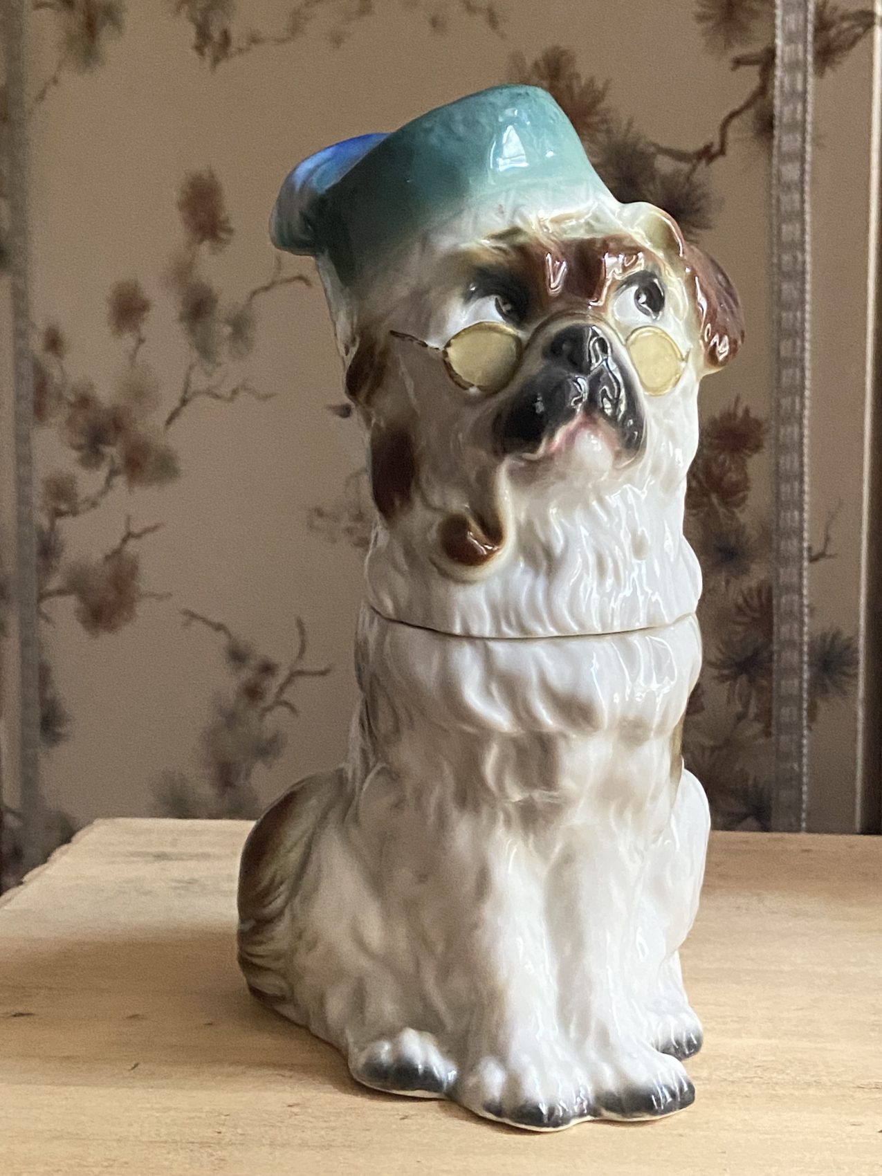 Pot à tabac en porcelaine « Mister Dog » – début XXᵉ