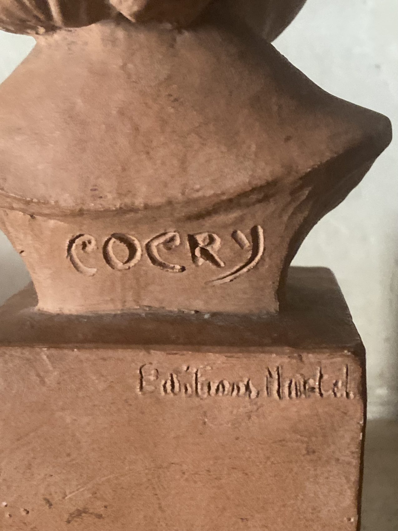 Buste d’enfant en terre cuite signé Cocry – Édition Martel – circa 1900