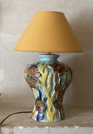 Lampe en céramique émaillée signée Claude Pruffer – Vallauris, décor marin, années 60