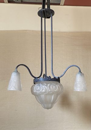 Lustre Art déco – 3 bras de lumière – à motifs de fleurs les anémones