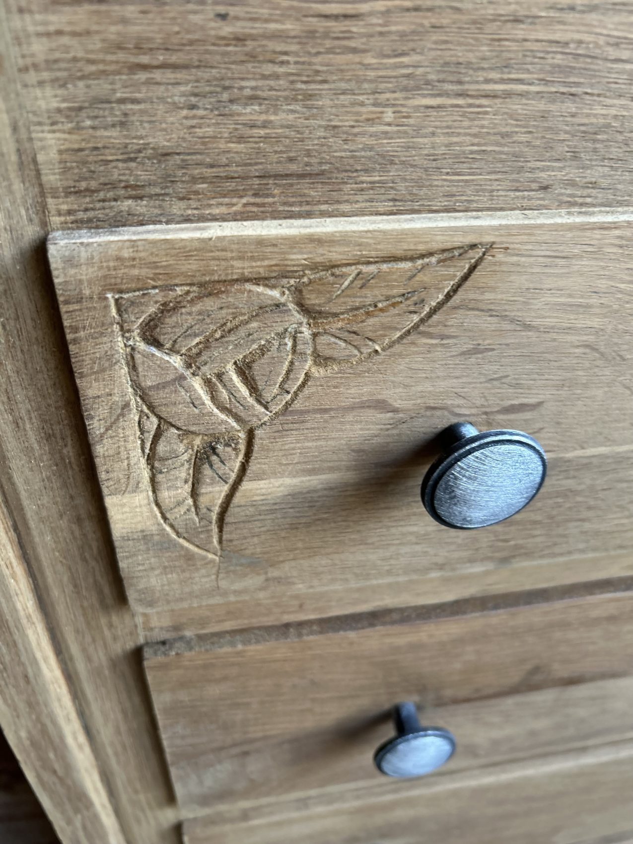 Commode semainier ancien en chêne époque art Deco