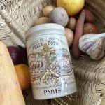 Pot à confiture Félix Potin en faïence légèrement patiné