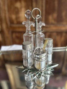 Serviteur ancien de table début XXe sièclePrix de vente 96 euros Livraison partout en France au choix