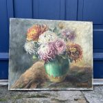https://labrocantebucolique.fr/boutique/tableaux-anciens/tableau-ancien-nature-morte-florale-et-fruits-peinture-a-lhuile-sur-bois-epoque-1900-un-classique-des-interieur-bourgeois-en-1900/
