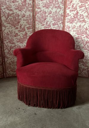 Fauteuil crapaud Napoléon III en velours bordeaux profond Prix de vente de 165 euros  Livraison partout en France 70 euros