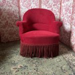 Fauteuil crapaud Napoléon III en velours bordeaux profond Prix de vente de 165 euros  Livraison partout en France 70 euros