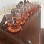 Lot de 12 verres anciens roses – Époque 1900 Plein de charme 