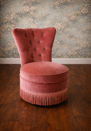 Petit fauteuil capitonné en velours vieux rose - Vintage - esprit boudoir