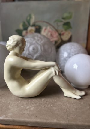 Sculpture art déco ivoire signée Odyv – Berlot-Mussier Vierzon – La baigneuse