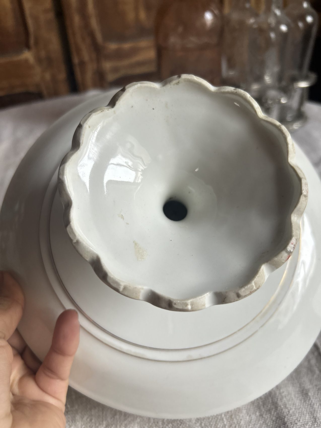 Compotier en faïence XIXe siècle blanc liseré or – charme authentique pour table de ferme – Image 5