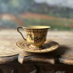 Grande tasse à café ancienne en faïence de Malicorne – circa 1900 – décor roses – bel état Prix de vente de 26 euros  Livraison partout en France au choix