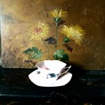 Panneau décoratif ancien fleurs peintes époque 1900 – 49 x 37 cm La poésie des fleurs peintes Prix de vente de 62 euros  Livraison partout en France au choix 