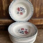 Série de 12 Assiettes creuses Digouin Sarreguemines modèle Marinette – Le charme de la simplicité