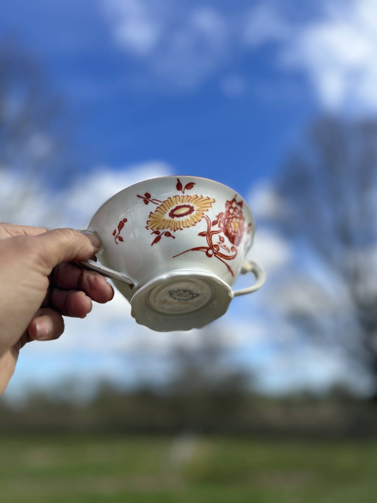 Deux tasses à bouillon en porcelaine fine de Limoges « Fabrique Royale »chic et raffinées – Image 6