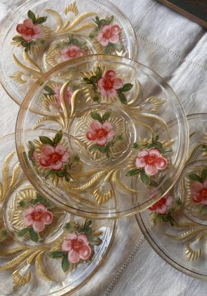 Assiettes à dessert anciennes années 50 en verre doré – l’esprit guinguette au dessert