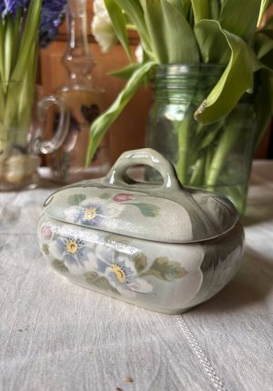 Porte-savon ancien en faïence K.G Lunéville décor floral – époque 1900 Prix de vente de 30 euros Livraison au choix partout en France