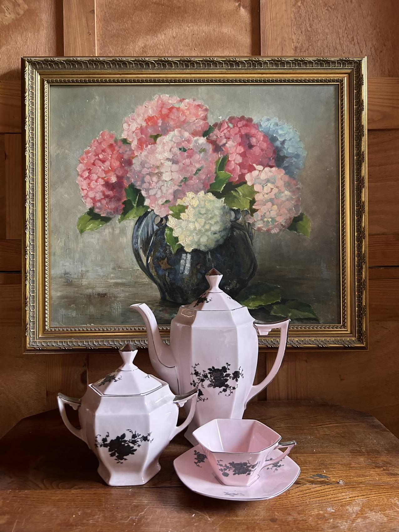 Tableau ancien bouquet d’hortensias – peinture à l’huile sur panneau bois Un souffle de printemps
