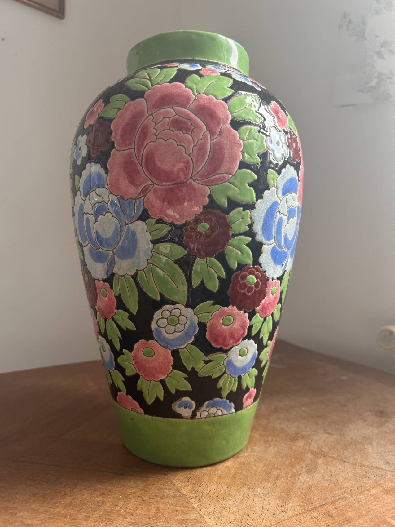 Grand vase Keramis – époque Art déco à motif de Pivoines