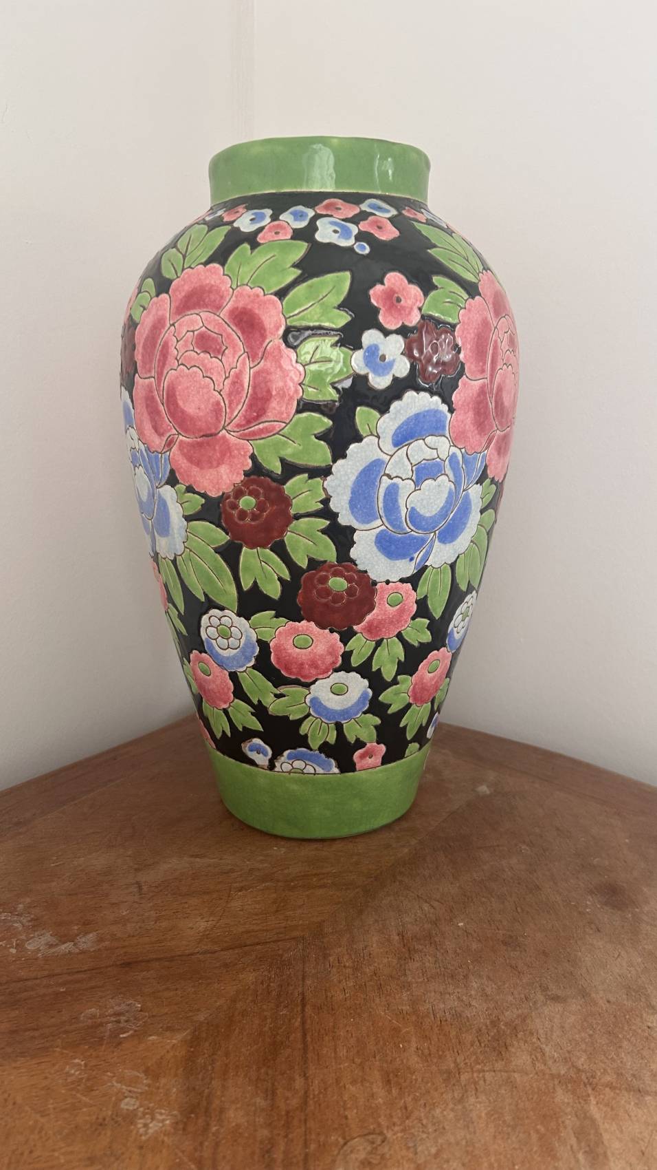 Grand vase Keramis – époque Art déco à motif de Pivoines