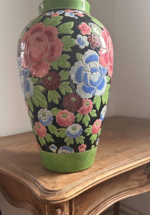 Grand vase Keramis – époque Art déco à motif de Pivoines