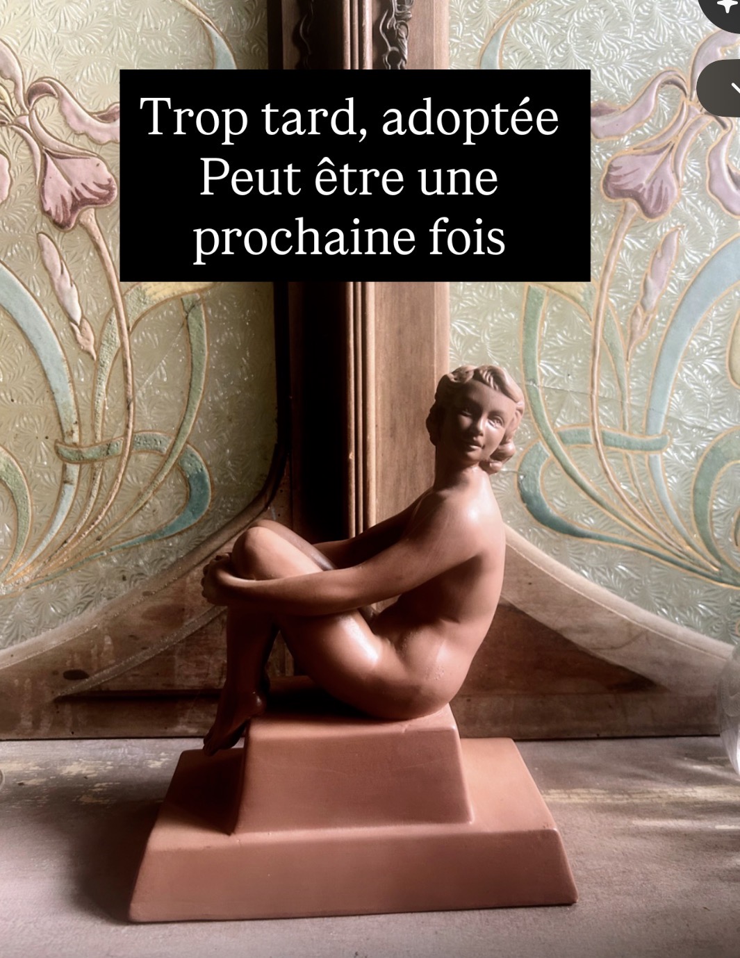 Sculpture Art Déco La baigneuse en terre cuite – l’éloge du féminin TROP TARD ADOPTEE