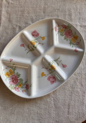 Serviteur vintage en porcelaine  décor pivoines – Elégance florale pratique au quotidien
