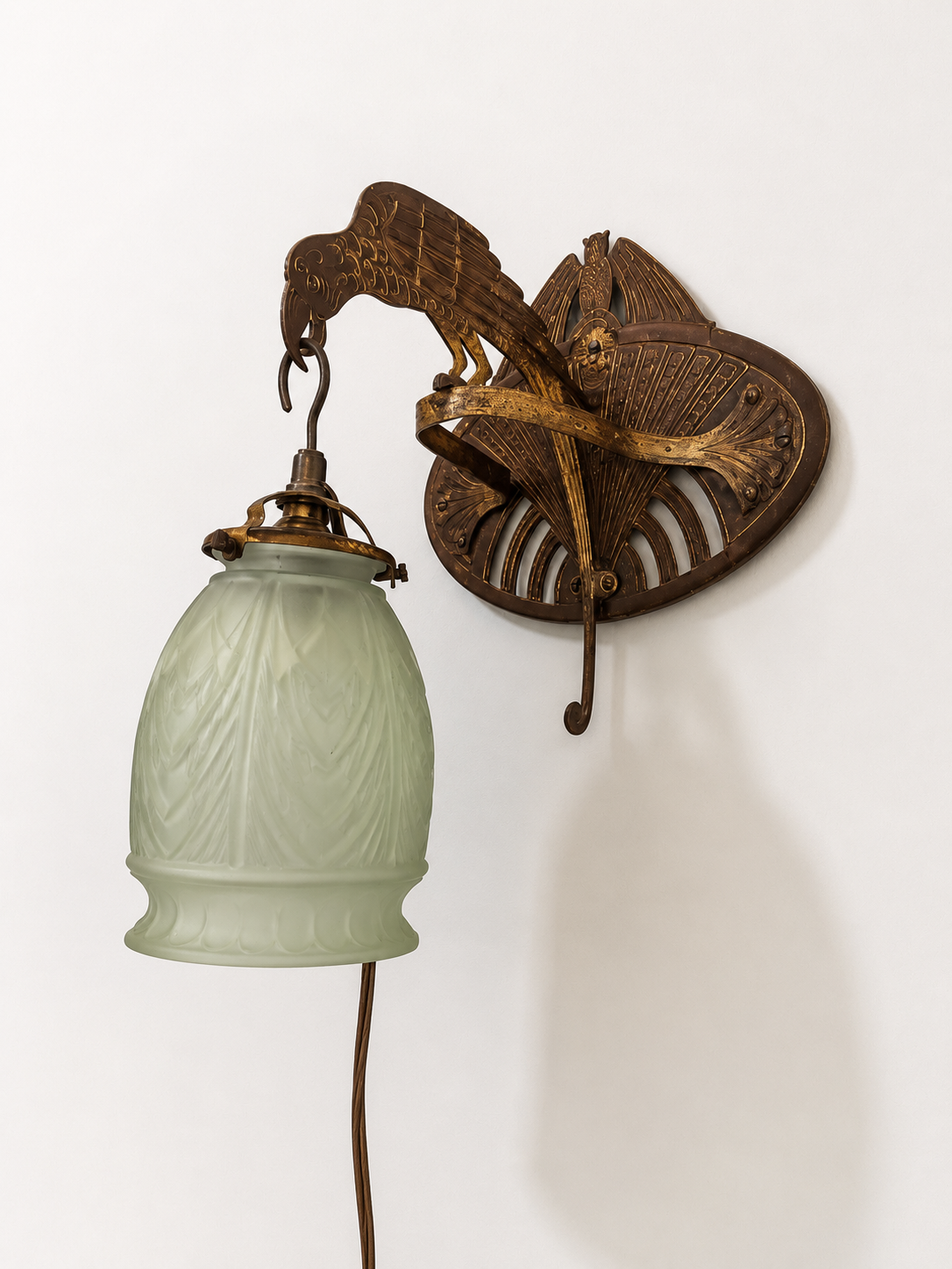 Applique Art Déco perroquet en métal – luminaire mural atypique TROP TARD ADOPTEE – Image 6