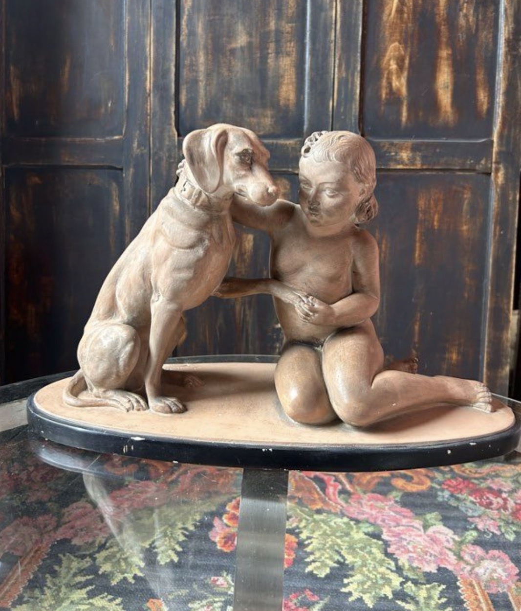 Sculpture Art déco la petite fille au chien en plâtre patine signé Mélani