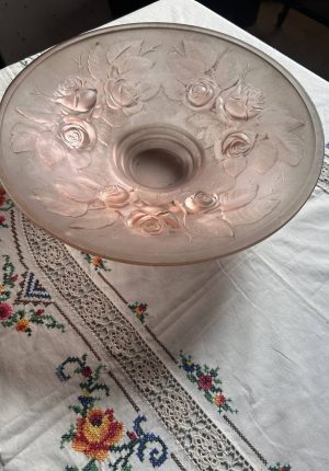 Grande coupe en verre rose signée Frères Muller – 40 cm rareté romantique à souhait