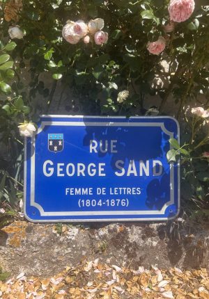 Plaque de rue ancienne en tôle “Rue George Sand” – rareté pleine de caractère