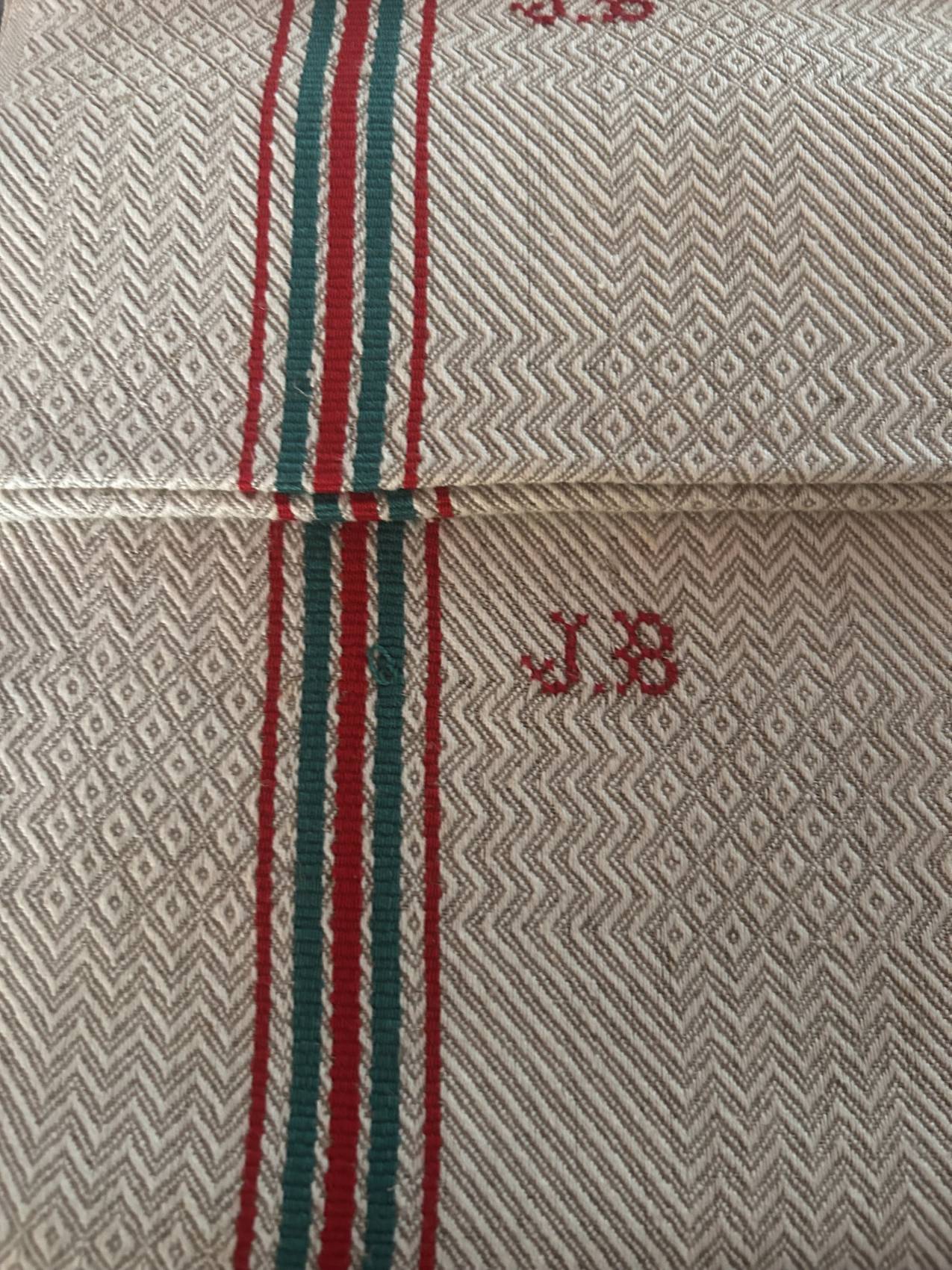 Lot de 3 grands torchons anciens en coton basque monogrammés JB