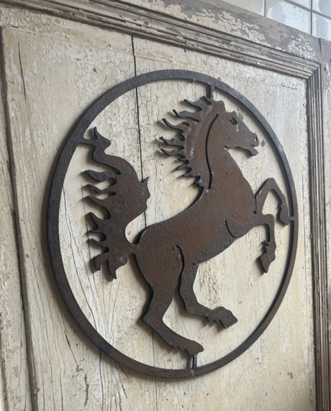 Enseigne ancienne de maréchal-ferrand en métal - Le cheval - parfait intérieur comme extérieur – Image 16