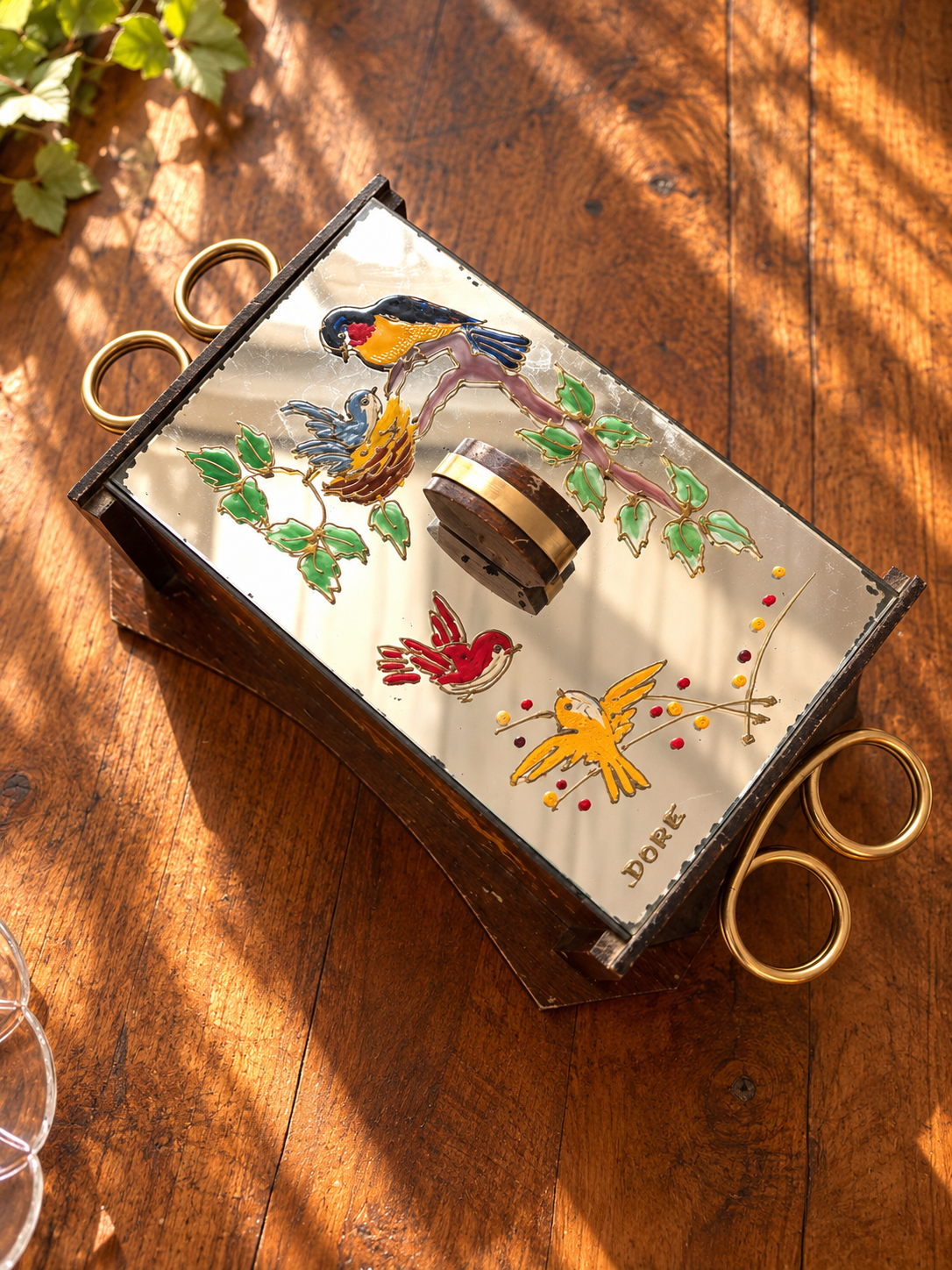 Boîte à gâteaux art déco en bois et miroir peint aux oiseaux une rareté pleine de charme