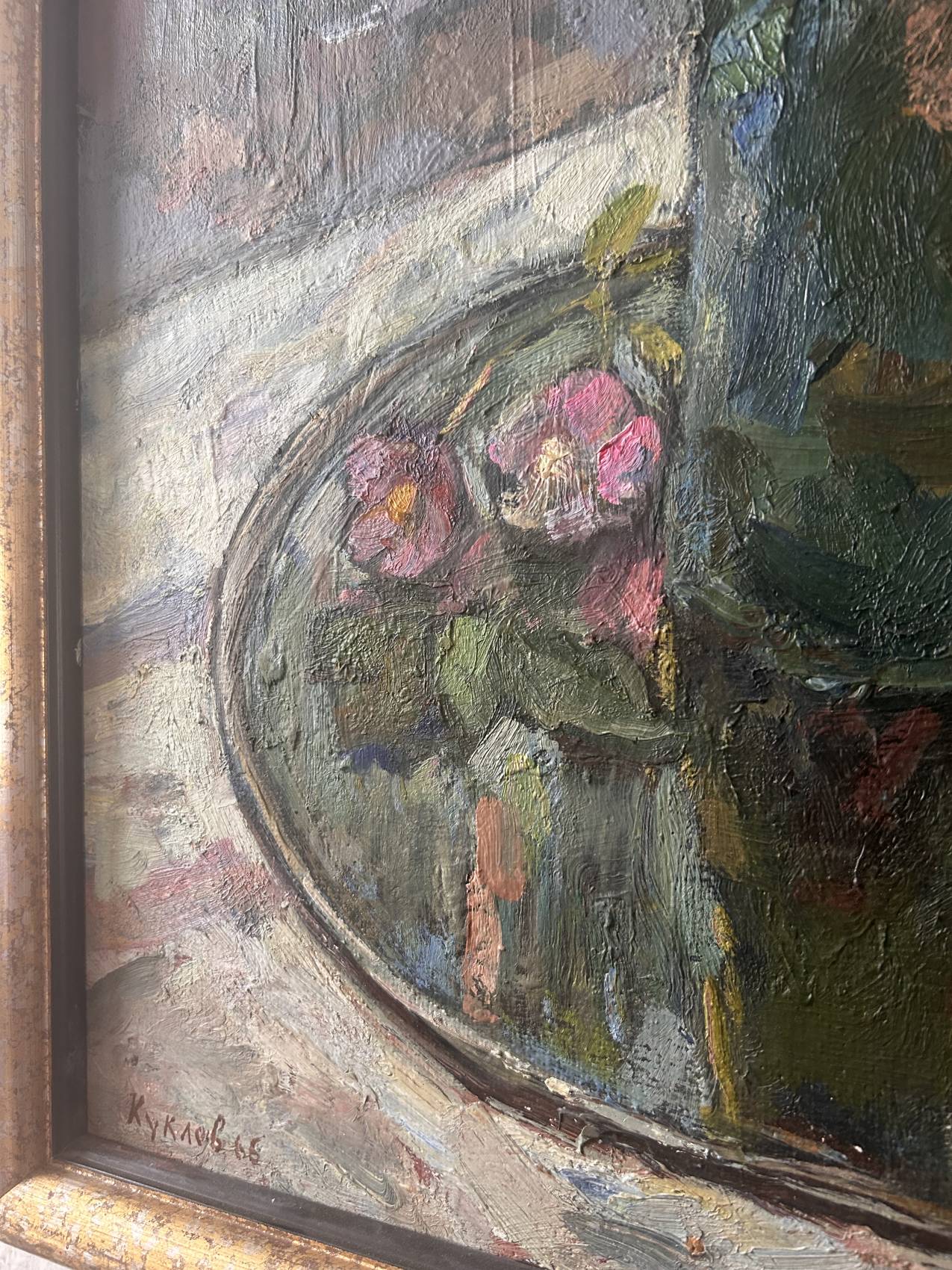 Grand tableau nature morte aux fleurs, école russe du milieu du XXe siècle.