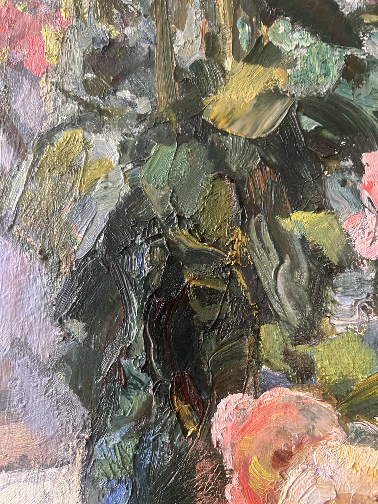 Grand tableau nature morte aux fleurs, école russe du milieu du XXe siècle.