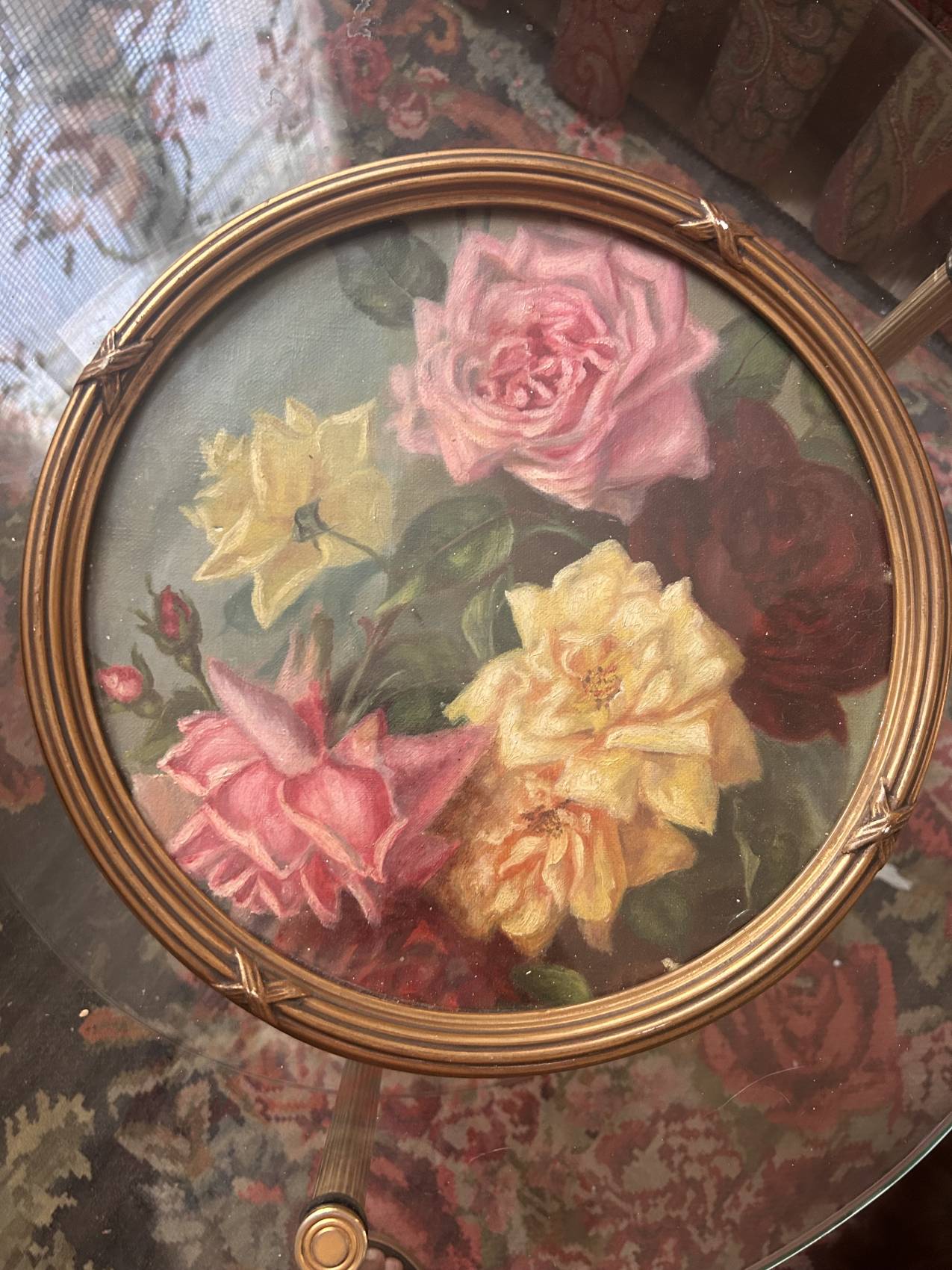 Tableau ancien bouquet de roses, époque 1900 – peinture sous verre et cadre doré Louis XVI – Image 8