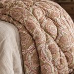Édredon ancien en duvet à motif cachemire – 150 × 160 cm l'indispensable