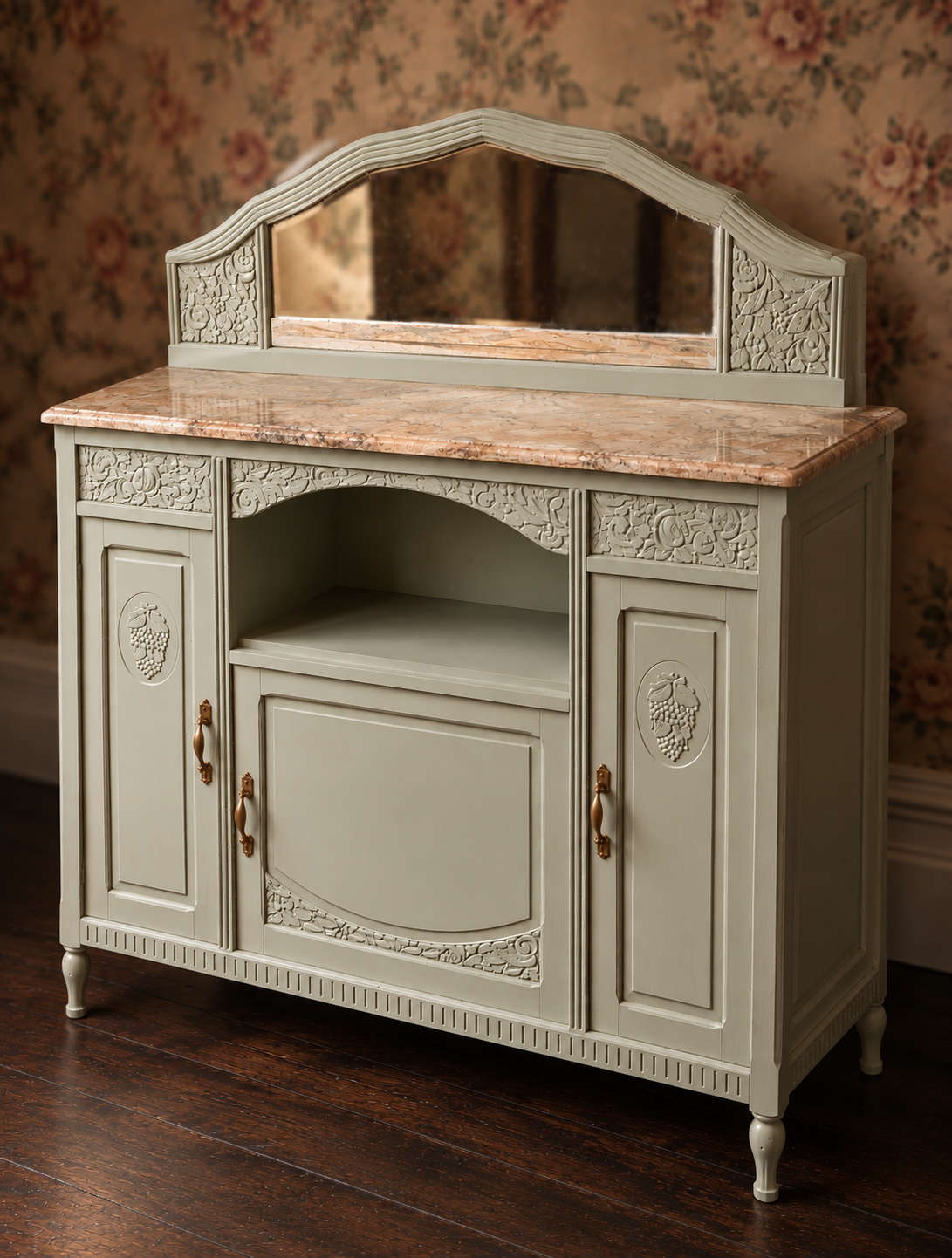 Buffet ancien époque 1900 en chêne avec miroir et marbre, L'élégance discrète des meubles bourgeois