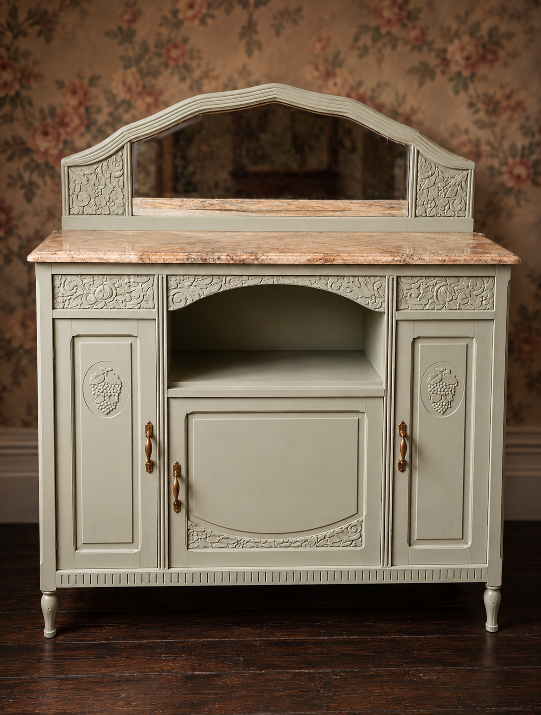 Buffet ancien époque 1900 en chêne avec miroir et marbre, L'élégance discrète des meubles bourgeois