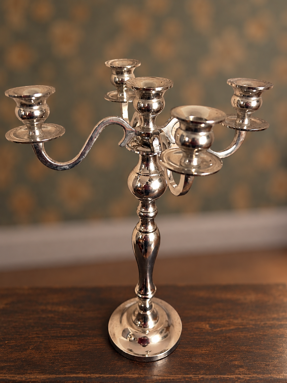 Grand chandelier à 5 branches l'indispensable des belles tables